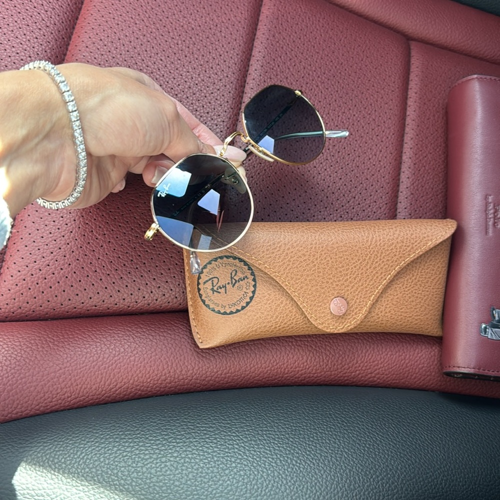 Used only 2-3 times ray-ban sunglasses (shades).